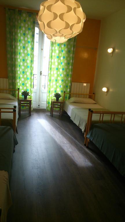 Los Amigos Hostel Madrid Cameră foto