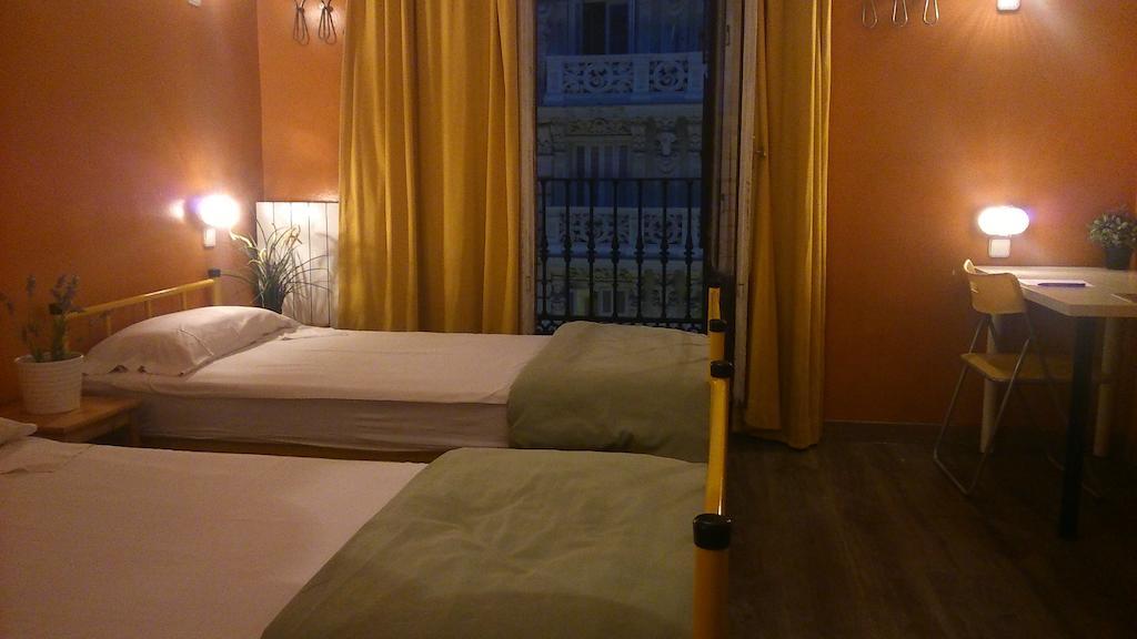 Los Amigos Hostel Madrid Cameră foto